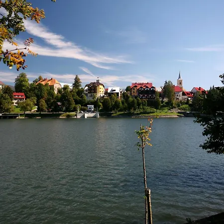 Bitoraj Szálloda