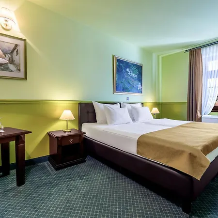 Bitoraj Hotel